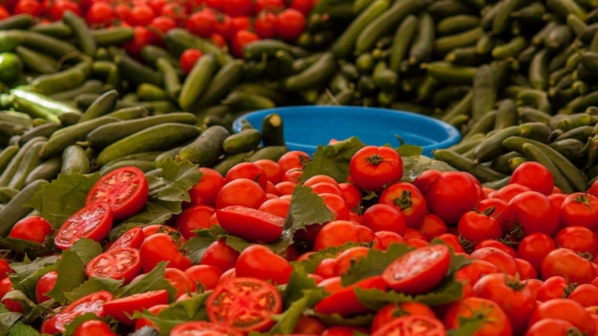 Buzdolabında asla yan yana olmaması gereken besinler! Mantar yuvasına dönüyor