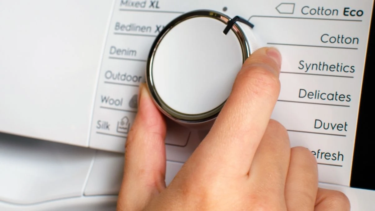 Çamaşır makinesinde ceketlerin yıkama ayarı var! Kuru temizlemeye para vermeyin 6 Çamaşır makinesinde ceketlerin yıkama ayarı var! Kuru temizlemeye para vermeyin