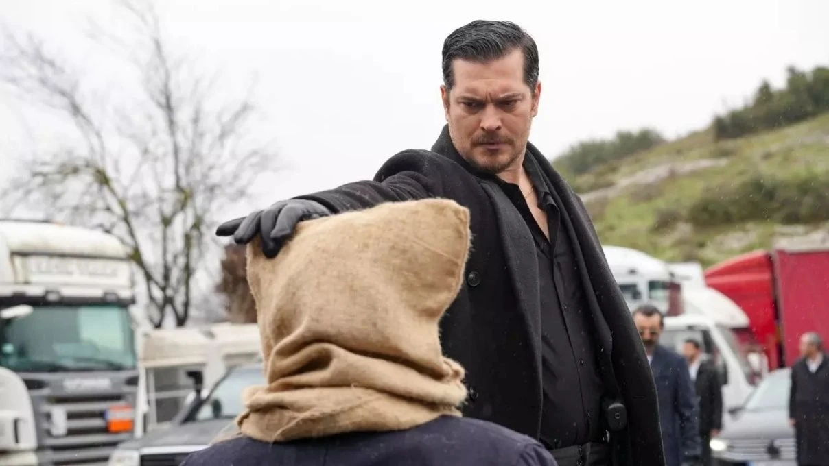 
Eşref Rüya dizisinde büyük yüzleşme! Eşref, Rüya’sına kavuşuyor
