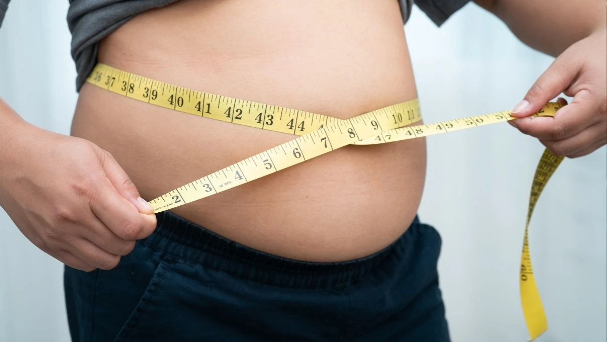 Büşra Çalışkan’dan göbek eriten kür tarifi! 14 günde düz bir karna sahip olun