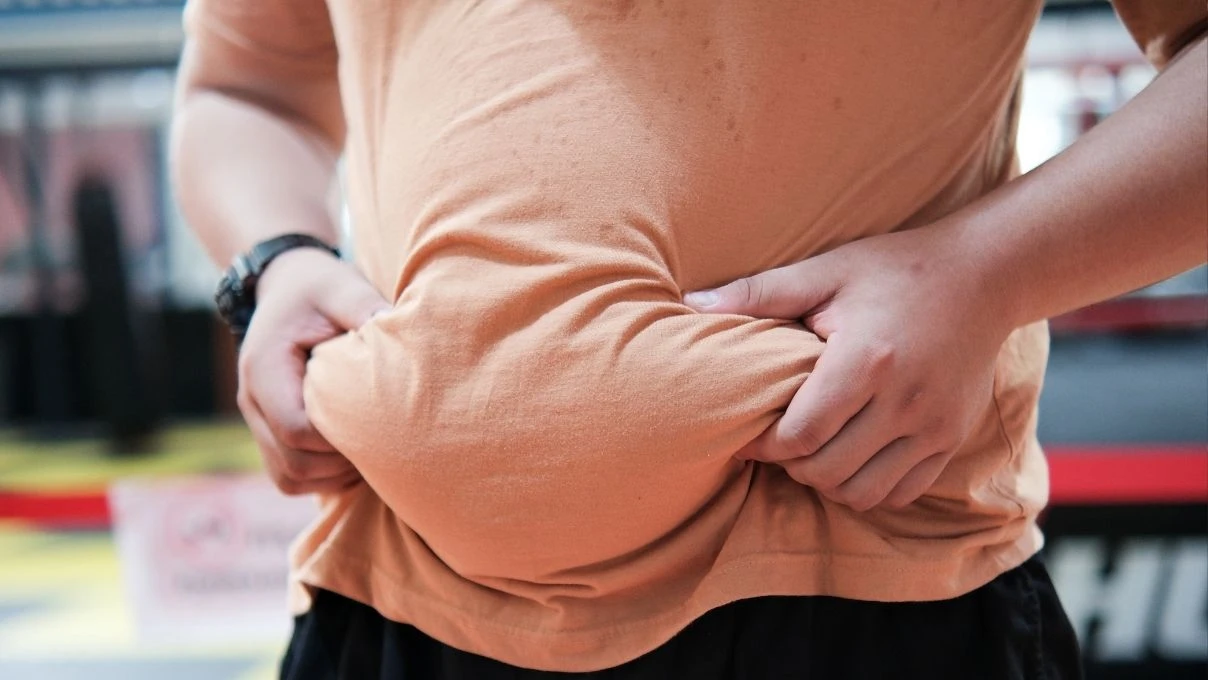 Büşra Çalışkan’dan göbek eriten kür tarifi! 14 günde düz bir karna sahip olun