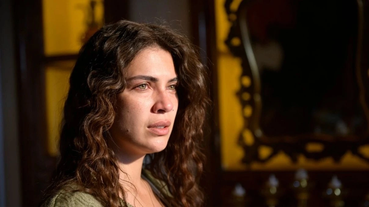 Halef Köklerin Çağrısı Serhat ölüyor mu? Aybüke Pusat oyunculuğu ile gündem oldu