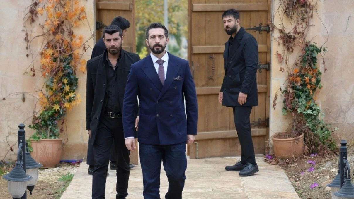 Halef Köklerin Çağrısı Serhat ölüyor mu? Aybüke Pusat oyunculuğu ile gündem oldu