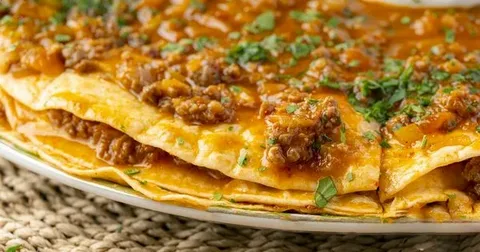 Gelinim Mutfakta’da kayınvalideden tam not alan lavaş kebabı tarifi! Bu şekilde yapılınca lezzeti katlanıyor 4 i 31 1