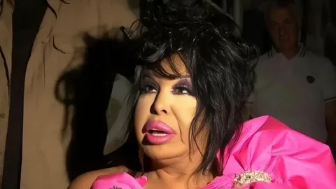 Bülent Ersoy'un serveti kime kalacak? Bülent Ersoy'un çocuğu var mı? 5 i 5 2