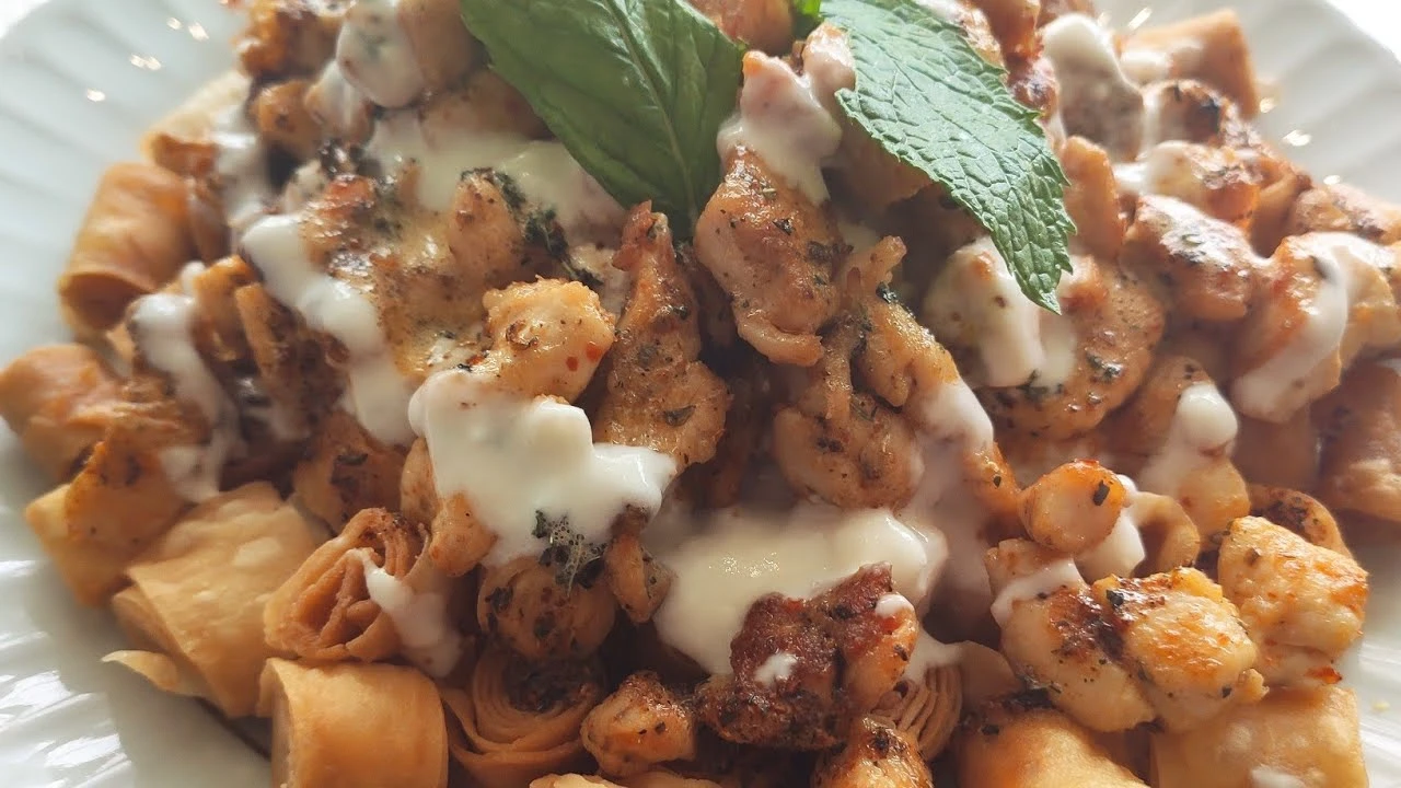 Gelinim Mutfakta'da iştah kabartan tavuklu şiş mantısı tarifi! Tavuk harcına eklenen bu baharatla tadına doyum olmuyor 13 maxresdefault 2 1