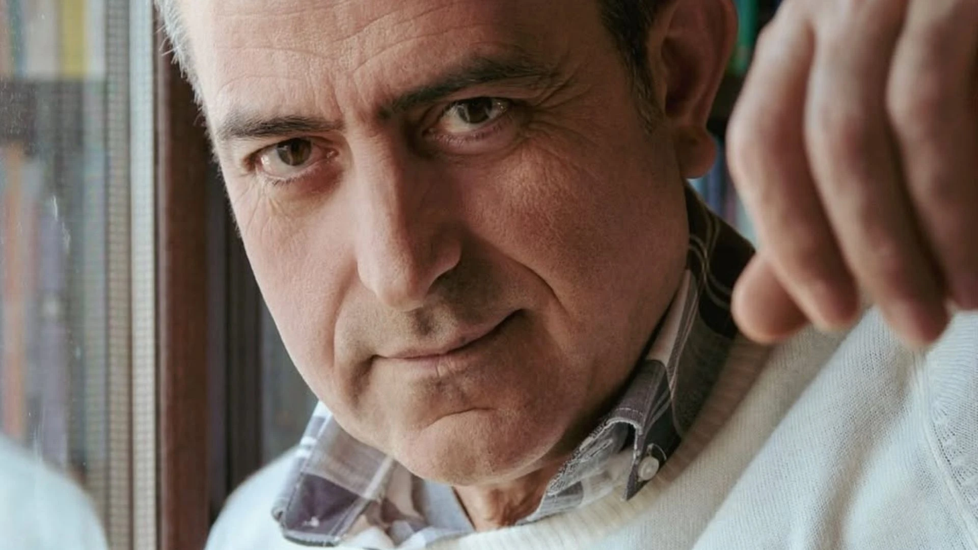 nail kirmizigul kimdir