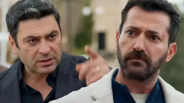 Uzak Şehir dizisinden alkışlanacak hareket! Milyonları izleten bayrak hassasiyeti 9 rrwrw