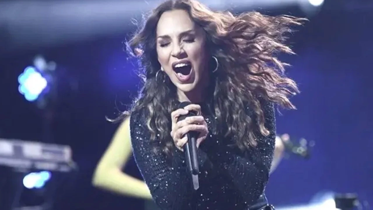 sertab erenere saygi1 konseri yildizlar belli oldu p12m