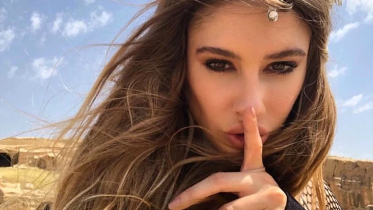 seyma subasi derin gogus dekol parx o04E cover