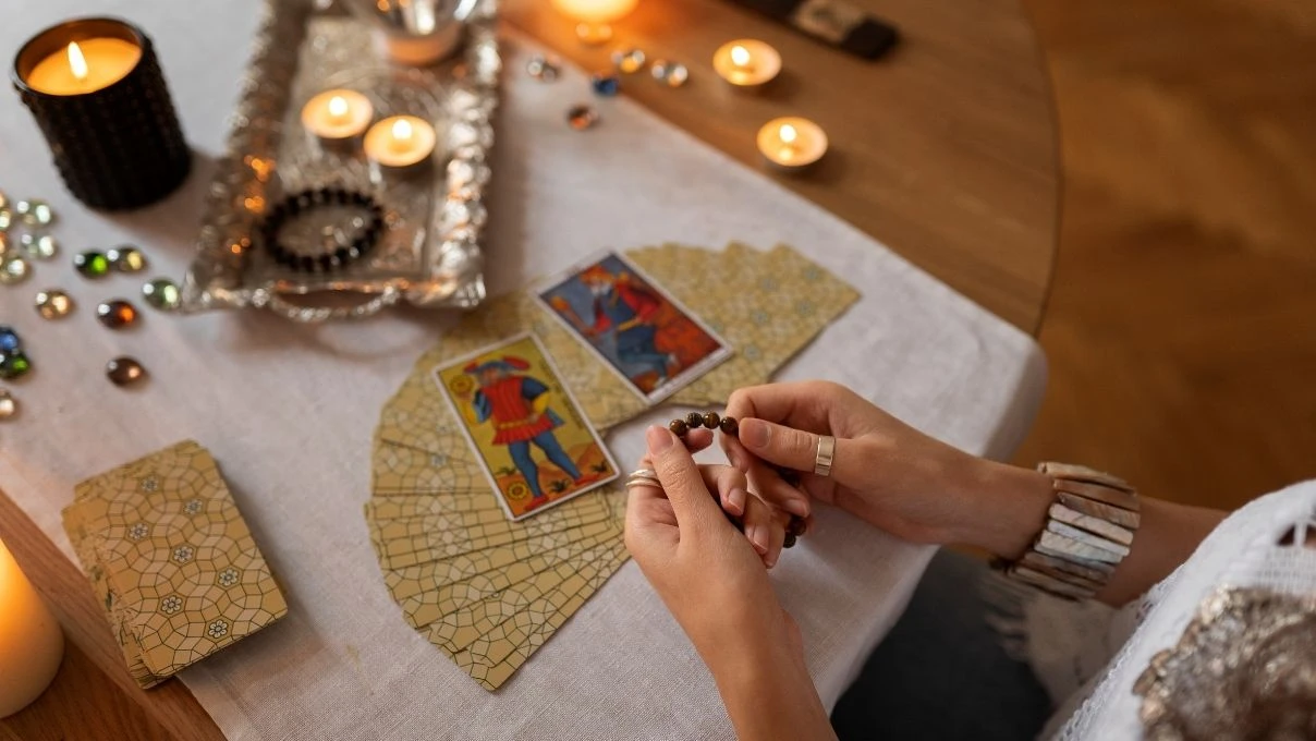 Günlük tarot kart açılımı 30 Ocak 2026! Odak dağılırken güçlü irade ortaya çıkacak 