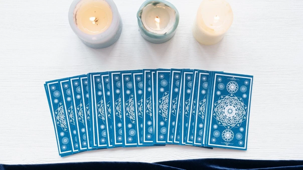 Günlük tarot kart açılımı 23 Ocak 2026! Altta yatan her duygu ön plana çıkacak