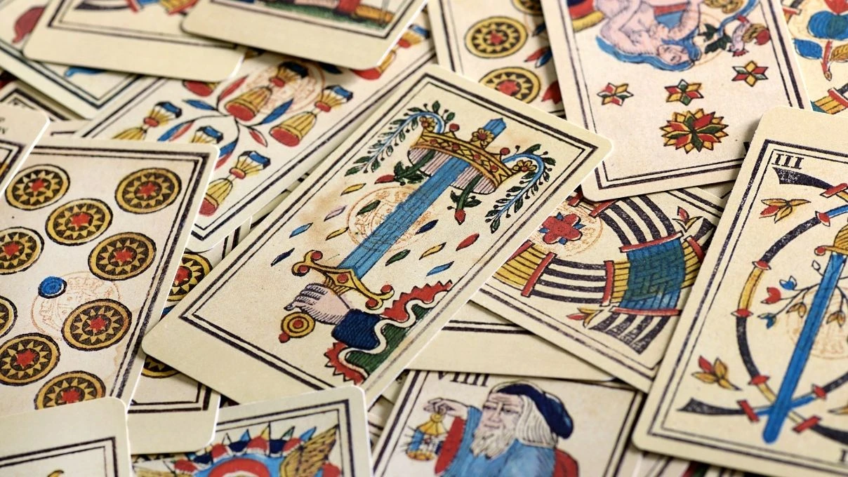 Günlük tarot kart açılımı 28 Ocak 2026! Odaklanmayla beraber özverili olun