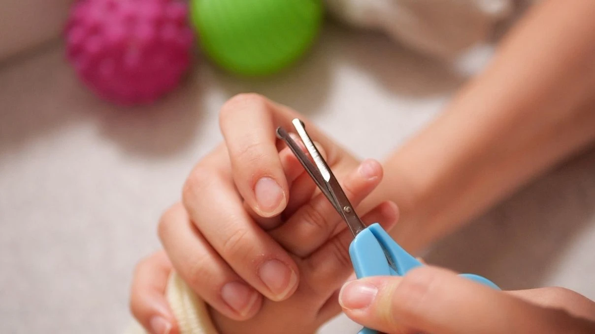 Tırnak kırılması hormon bozukluğundan mı? Tırnaklar neden kırılır?