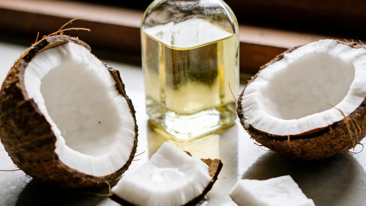 Herhangi bir kimyasal kullanmadan saçlarınızı rapunzel gibi uzatın! İşte sırrı 8 yag 3