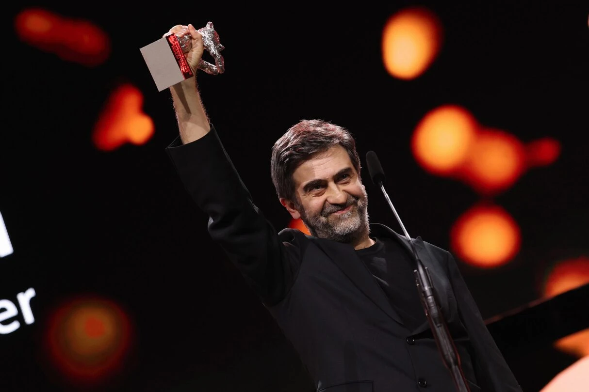 Emin Alper kimdir, kaç yaşında? Emin Alper filmleri nelerdir? 5 1771706720 Emin Alper Photo by Arturo Holmes Getty Images 1214x809 1