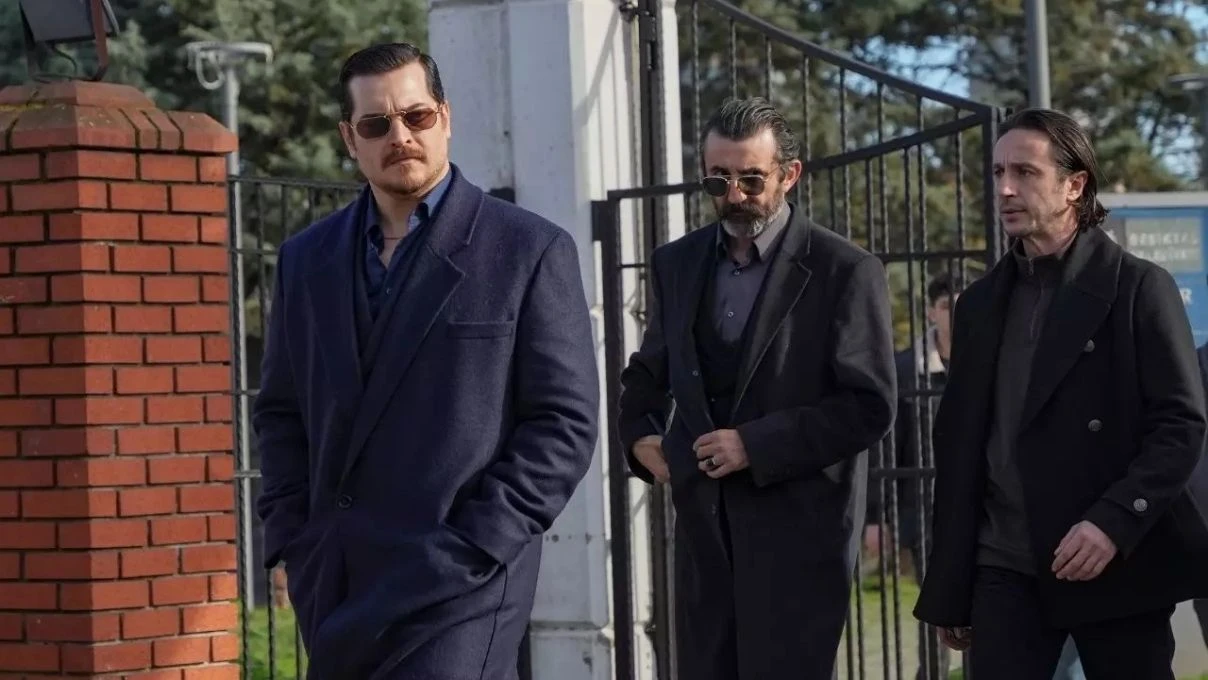 Eşref Rüya 34. bölüm fragmanı yayınlandı! Nisan’ın muhbirliği ortaya çıkıyor, Eşref çıldırıyor