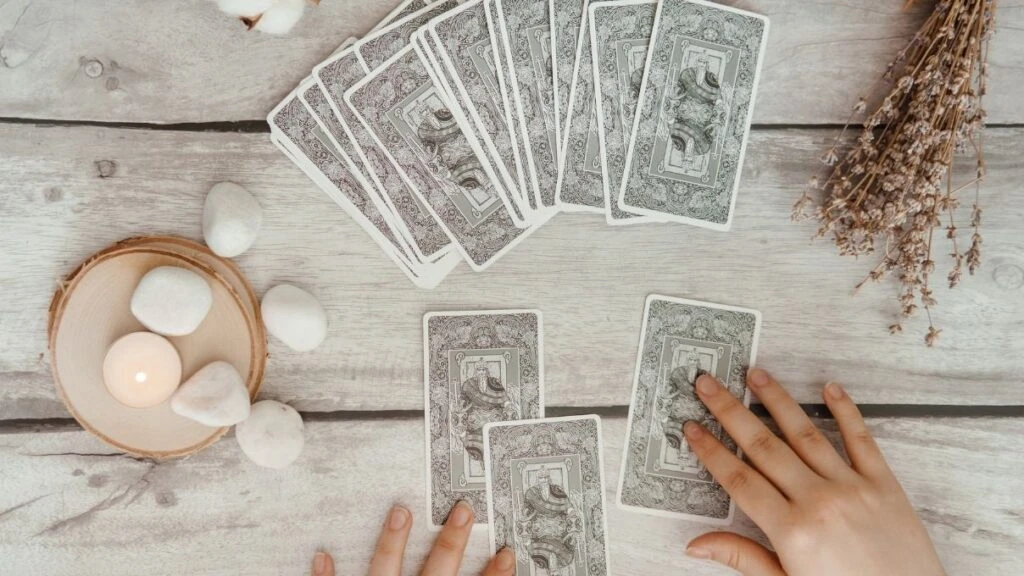 Günlük tarot kart açılımı 19 Şubat 2026! Hırçınlık sizleri etkilerse korkmayın