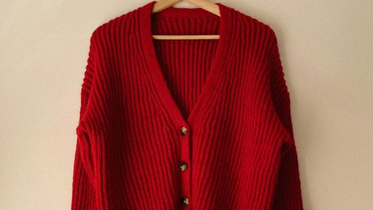 Gömlek üstüne tiril tiril ince tığla yapılan örgü hırka modelleri 2026! 