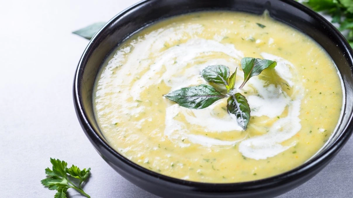 İftara 30 dakika kala hazırlayın! Bağırsakları çalıştıran kabak çorbası tarifi 4 İftara 30 dakika kala hazırlayın! Bağırsakları çalıştıran kabak çorbası tarifi