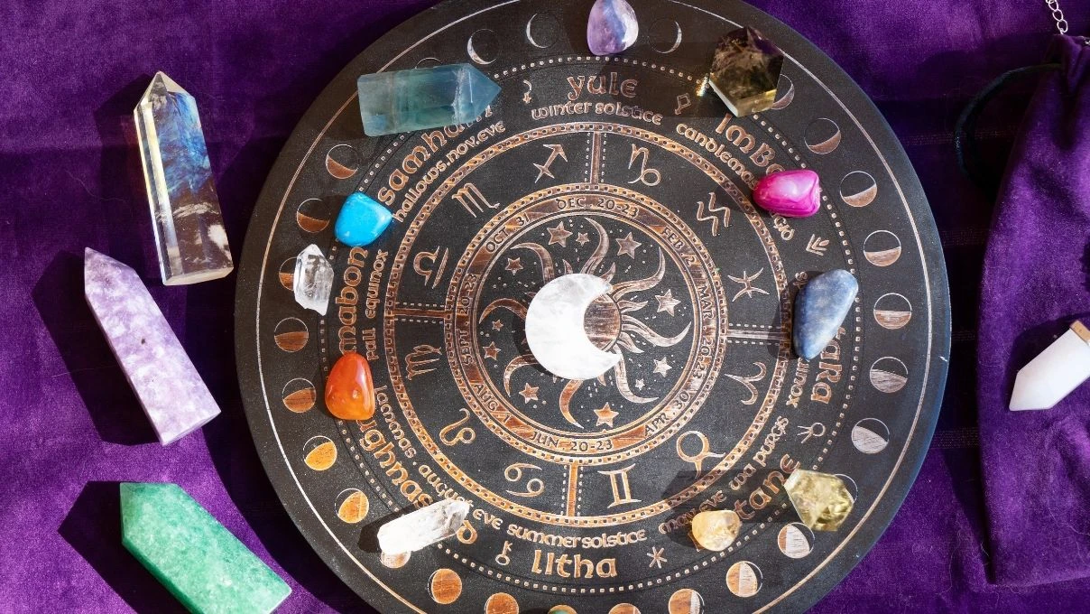 Kova burcu Güneş tutulması nedir? Kova burcu Güneş tutulması burçlara etkileri neler?