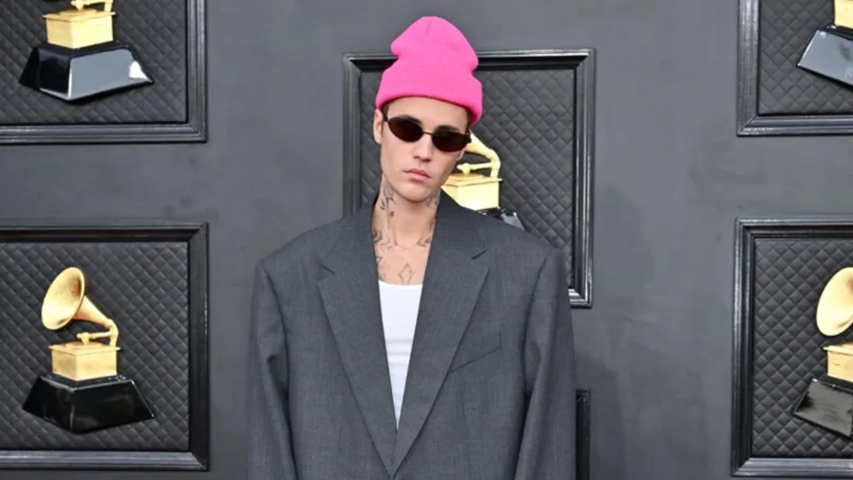 Uzun süredir sahnelerden uzak duran Justin Bieber’den bomba dönüş! Sahneye bakın neyle çıktı 6 Uzun süredir sahnelerden uzak duran Justin Bieber’den bomba dönüş! Sahneye bakın neyle çıktı