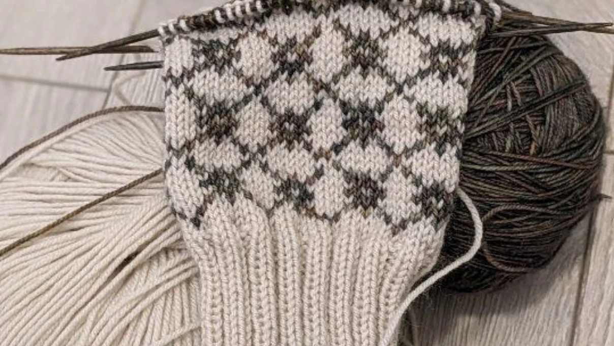 İki renkli bebek yelekleri örgü modelleri 2026!