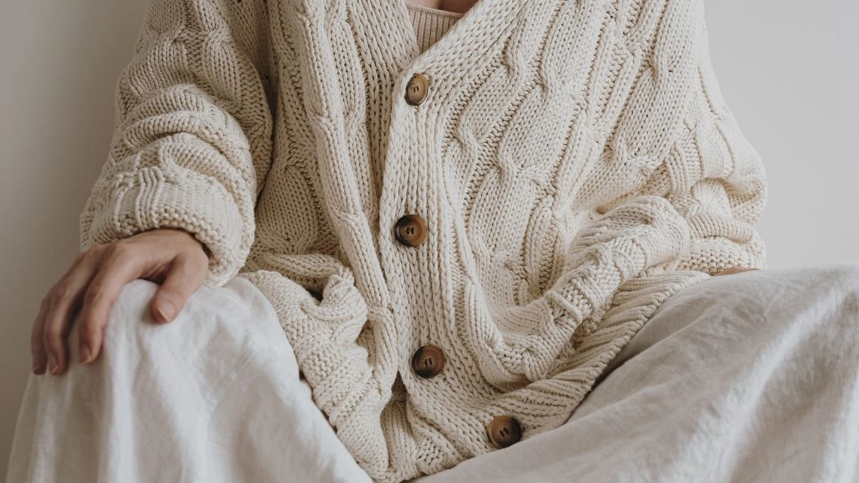 Gömlek üstüne tiril tiril ince tığla yapılan örgü hırka modelleri 2026! 