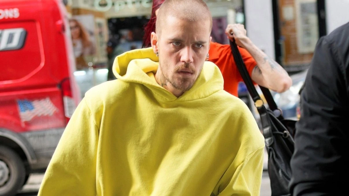 Uzun süredir sahnelerden uzak duran Justin Bieber’den bomba dönüş! Sahneye bakın neyle çıktı 9 Uzun süredir sahnelerden uzak duran Justin Bieber’den bomba dönüş! Sahneye bakın neyle çıktı