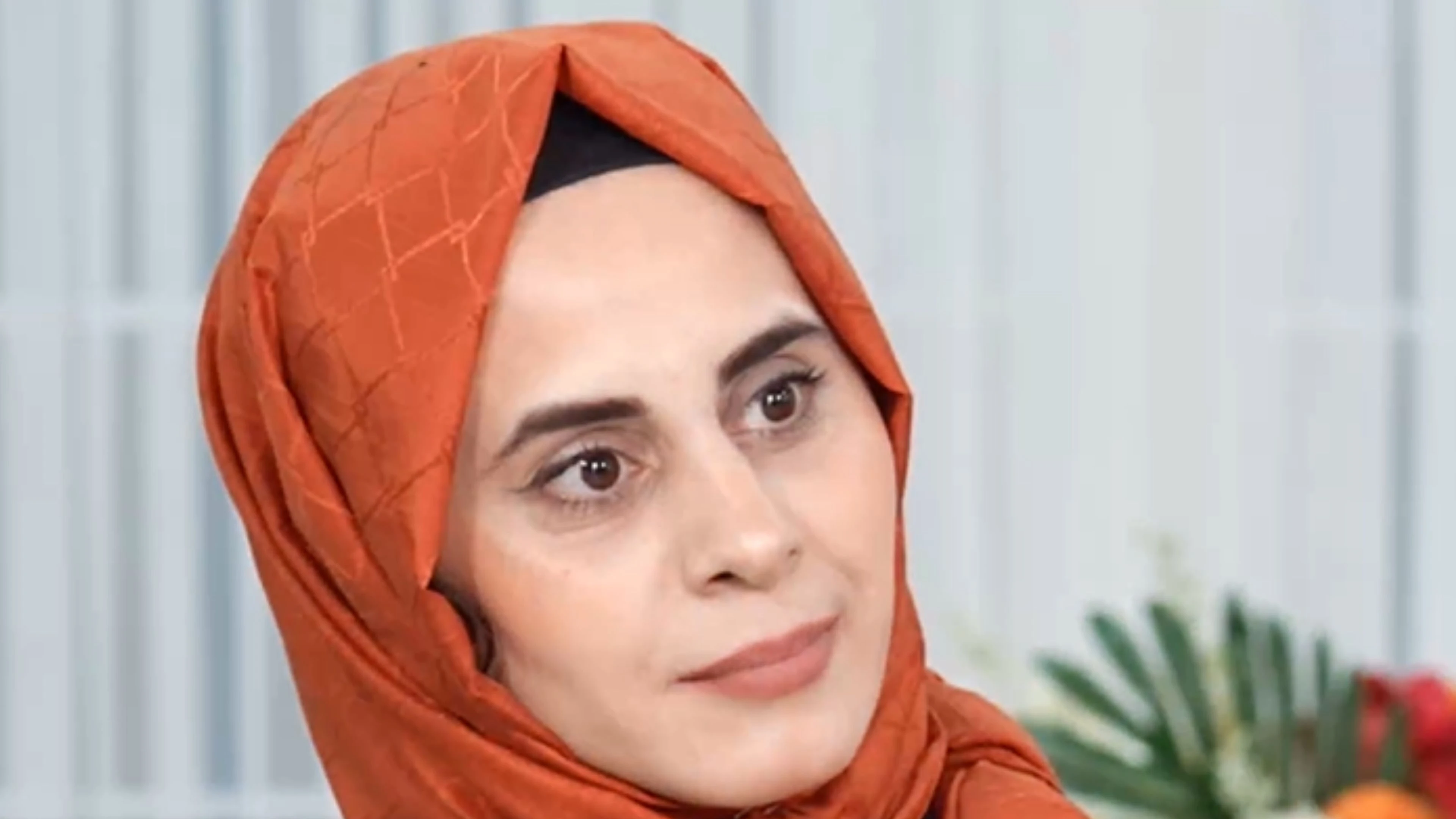 Zuhal Topal'la Yemekteyiz Fadik Yılmaz kimdir, kaç yaşında? Yemekteyiz Fadik Hanım ne iş yapıyor?