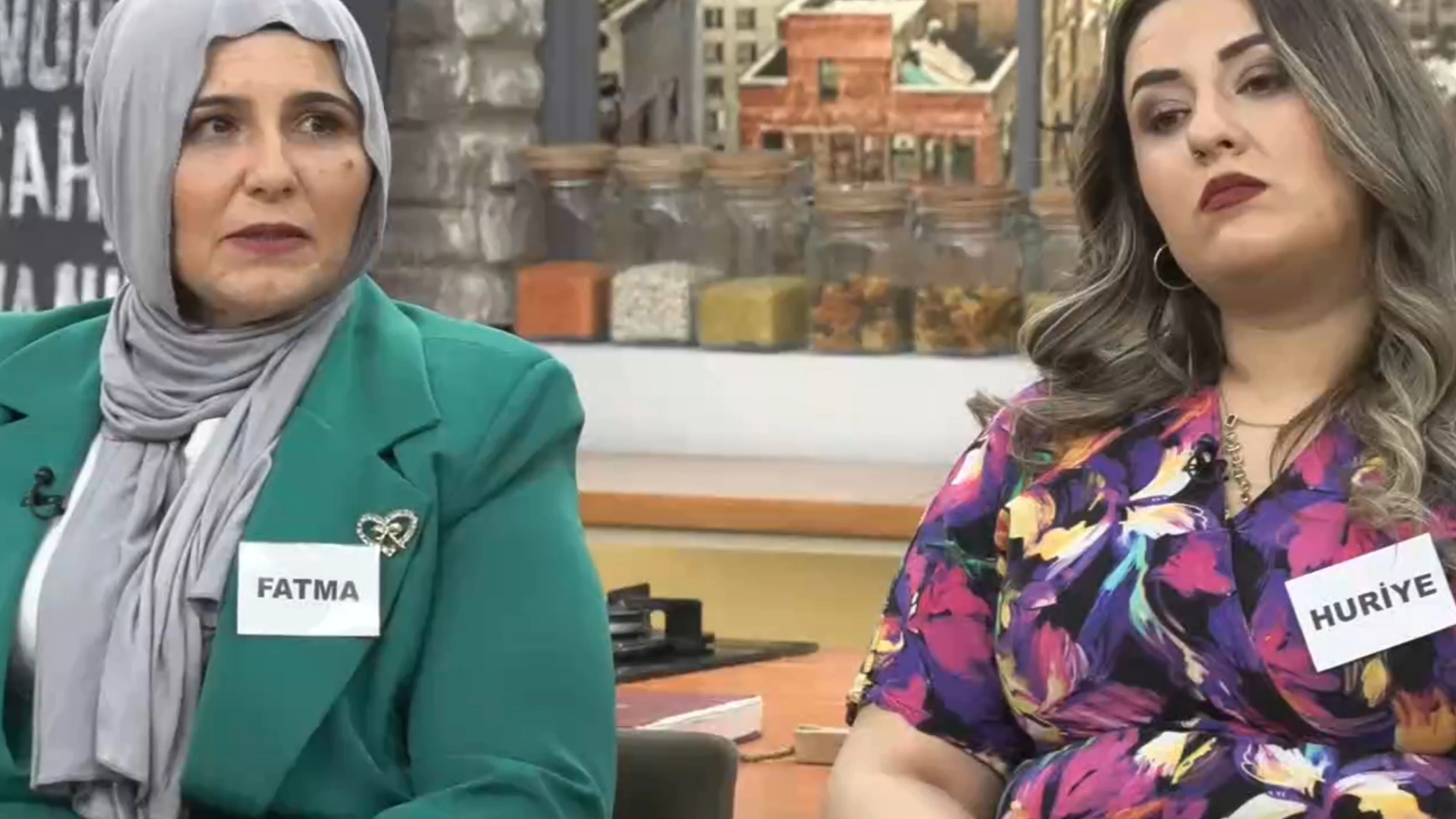 Gelinim Mutfakta'da Huriye ve kayınvalide Fatma arasında kriz ilk günden patlak verdi! Puanlama masasında birbirine girdiler