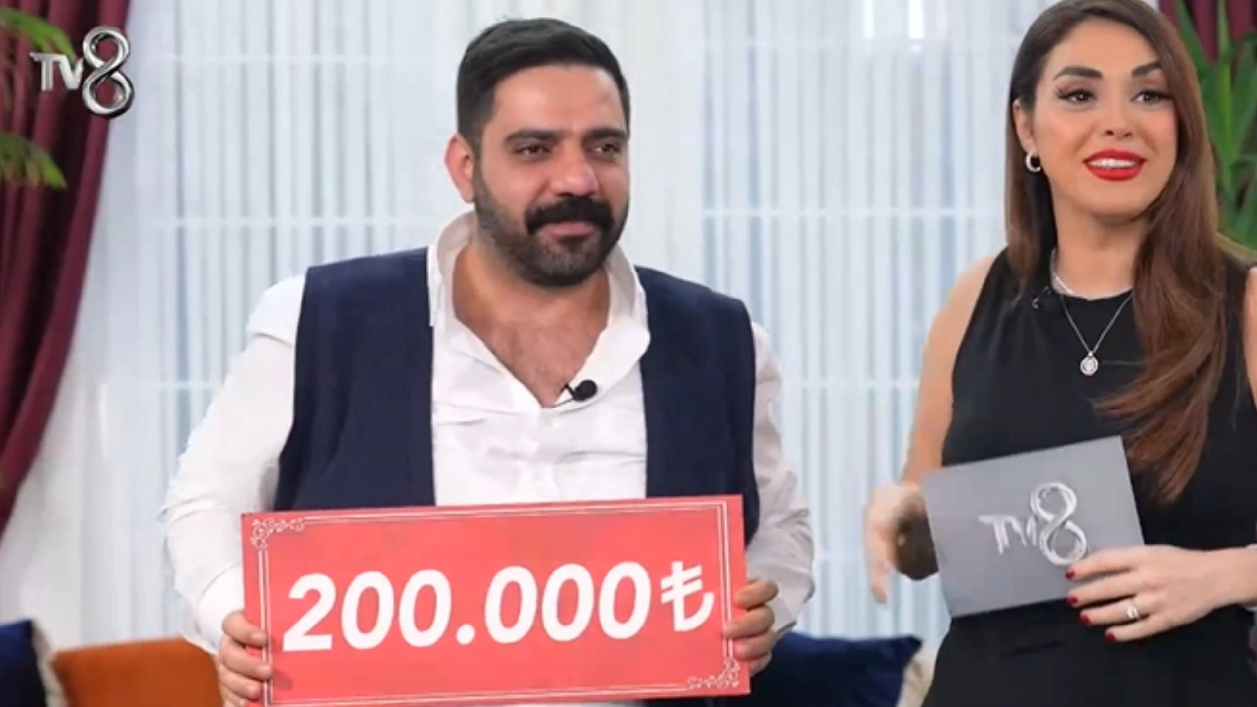 Yemekteyiz Maziçin diskalifiye mi oldu? Yemekteyiz Maziçin Pulat Koç neden diskalifiye oldu? 9 Adsiz tasarim 73 1 scaled