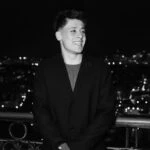 Arda Güler'den sevgilisi Duru Nayman ile romantik poz! Yıldız futbolcunun aşk paylaşımı yoğun ilgi gördü