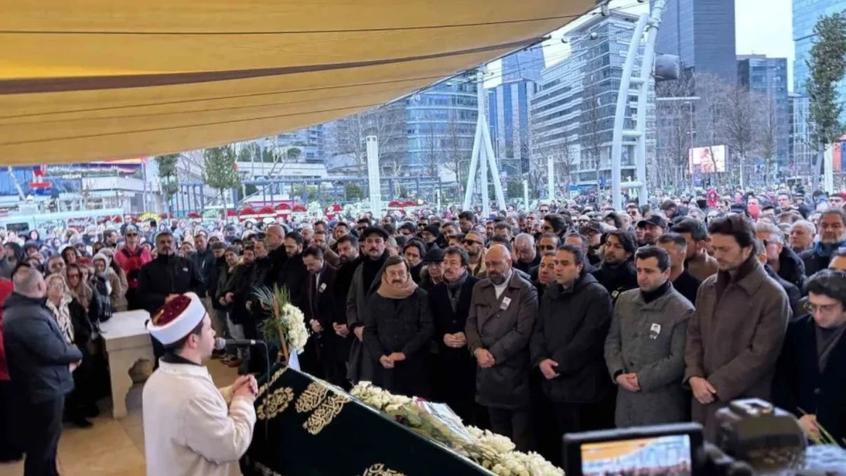 Armağan Çağlayan Fatih Ürek cenazesinde görüntülülere çıldırdı! "Bir dine saygınız olsun…"