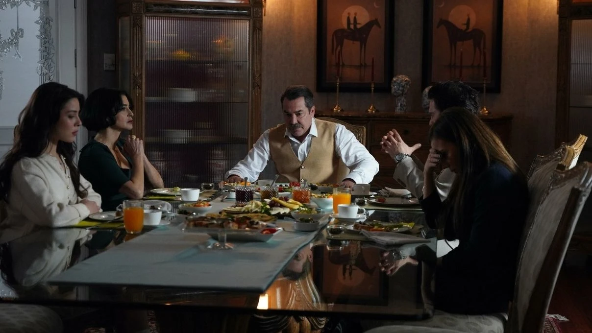 Aynı Yağmur Altında dizisi oyuncuları kimler? Aynı Yağmur Altında oyuncuları