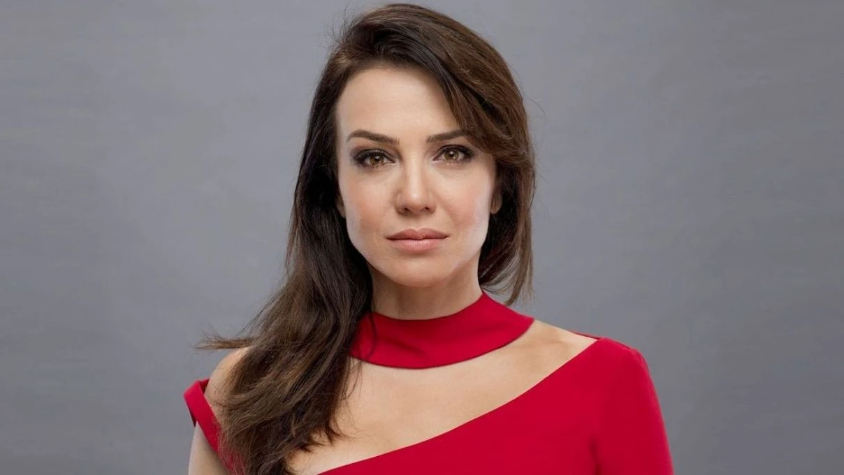 Aynı Yağmur Altında dizisi Hümeyra kim? Aynı Yağmur Altında Hümeyra'yı kim oynuyor?