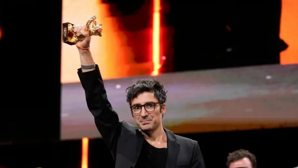 Berlinalede Ilker Catak Sari Zarflar ile Altin Ayiyi kazandi