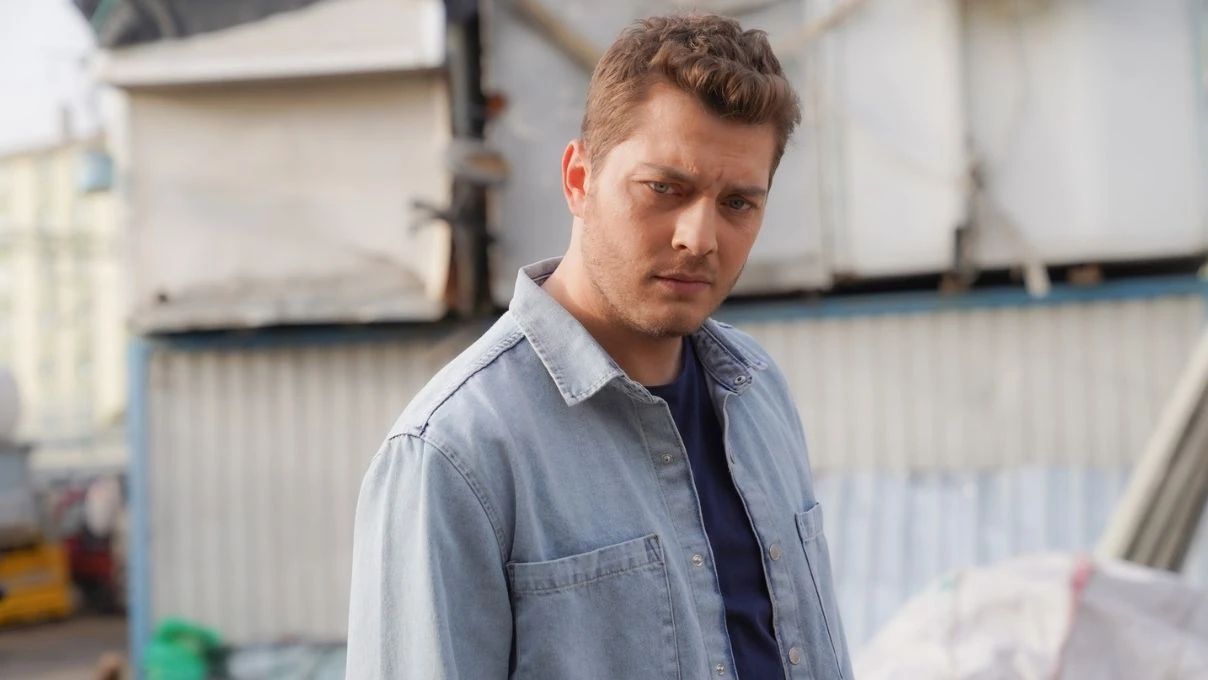 Burak Tozkoparan kimdir, kaç yaşında? Burak Tozkoparan hangi dizide oynuyor?