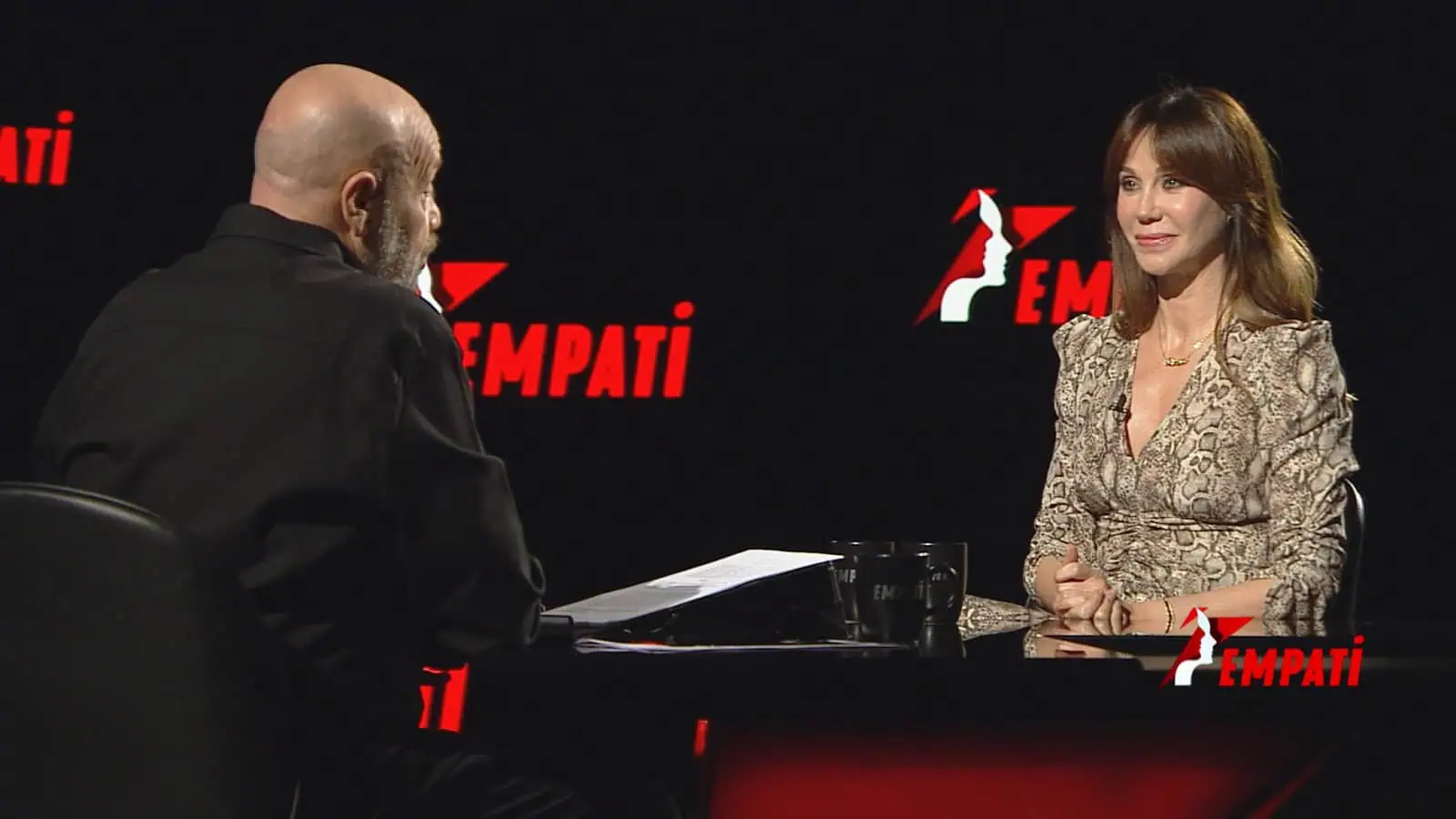 Demet Şener’den yıllar sonra gelen itiraf! ‘Evliliğimin bitmesi benim için hayal kırıklığıydı’ 5 Demet Sener 3