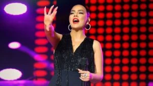 Ebru Gündeş'in 1 saatte kazandığı ücret dudak uçuklattı