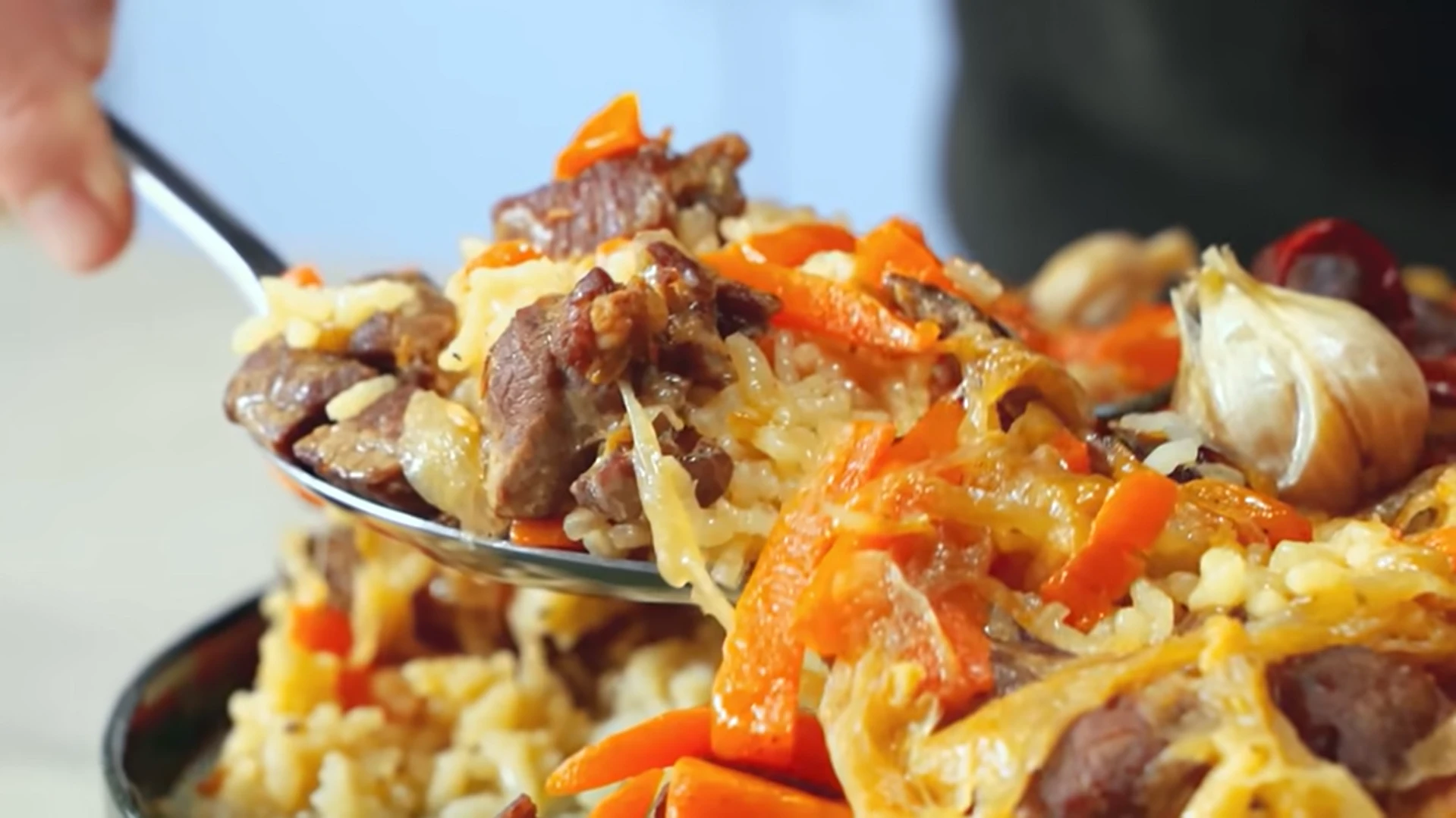 Gelinim Mutfakta'da günün yemeği Bademli Acem Pilavı nasıl yapılır? Bu tarifle iftar sofralarınız şenlenecek 4 Ekran goruntusu 2026 02 26 180939