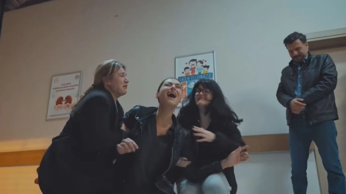 Gullunun kizi Tugyani oynayan oyuncu