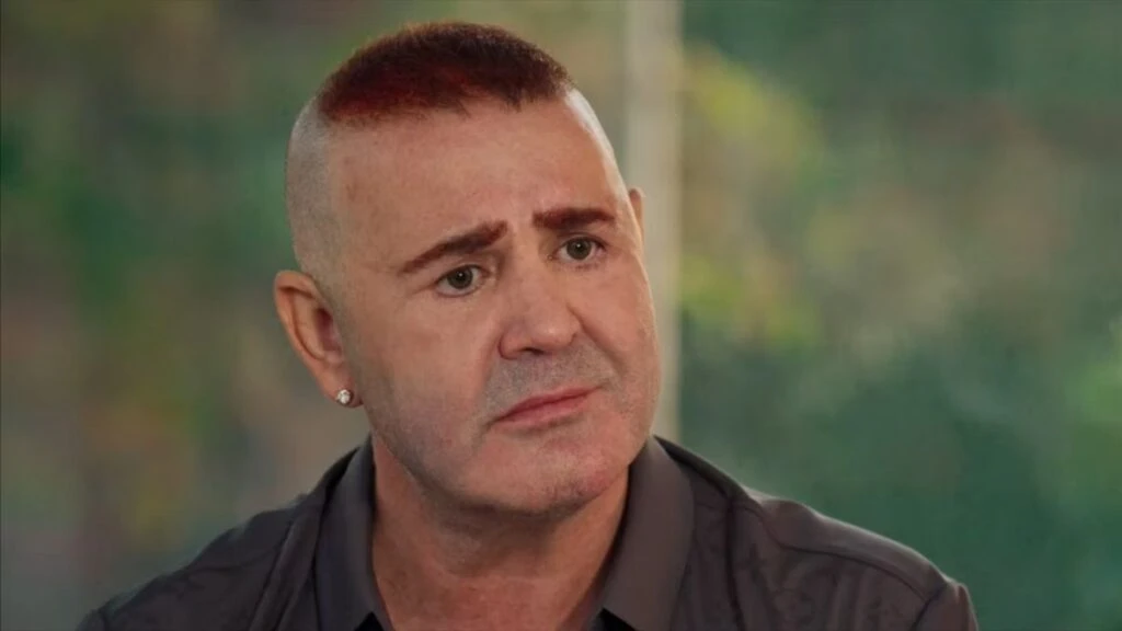 Şafak Sezer’e emniyet güçlerinden baskın! 'Siz burada kumar oynatıyorsunuz...'