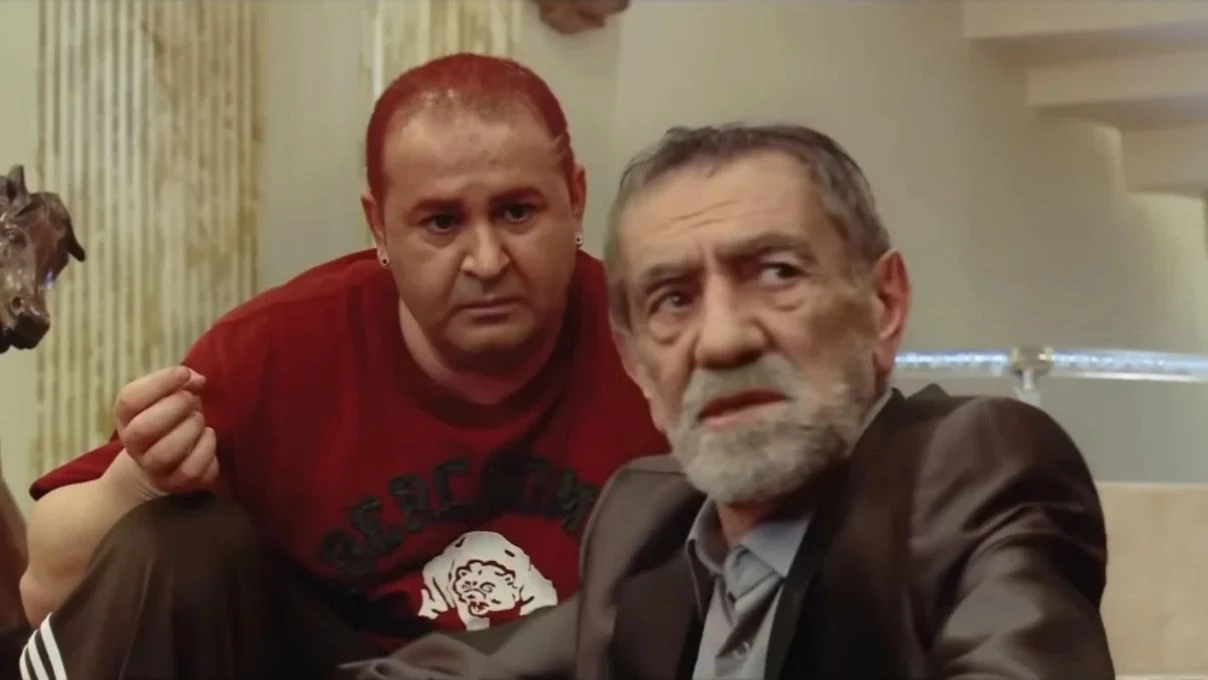 Şafak Sezer’e emniyet güçlerinden baskın! 'Siz burada kumar oynatıyorsunuz...'