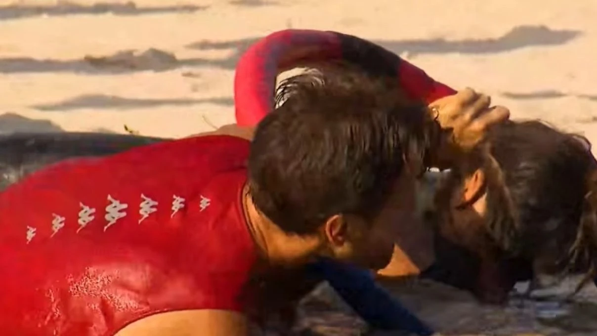 Survivor 11 Subat 2026 dokunulmazlik oyununu kim kazandi Iste Survivor 2026 Unluler Gonulluler dokunulmazlik oyunu kazanan takim