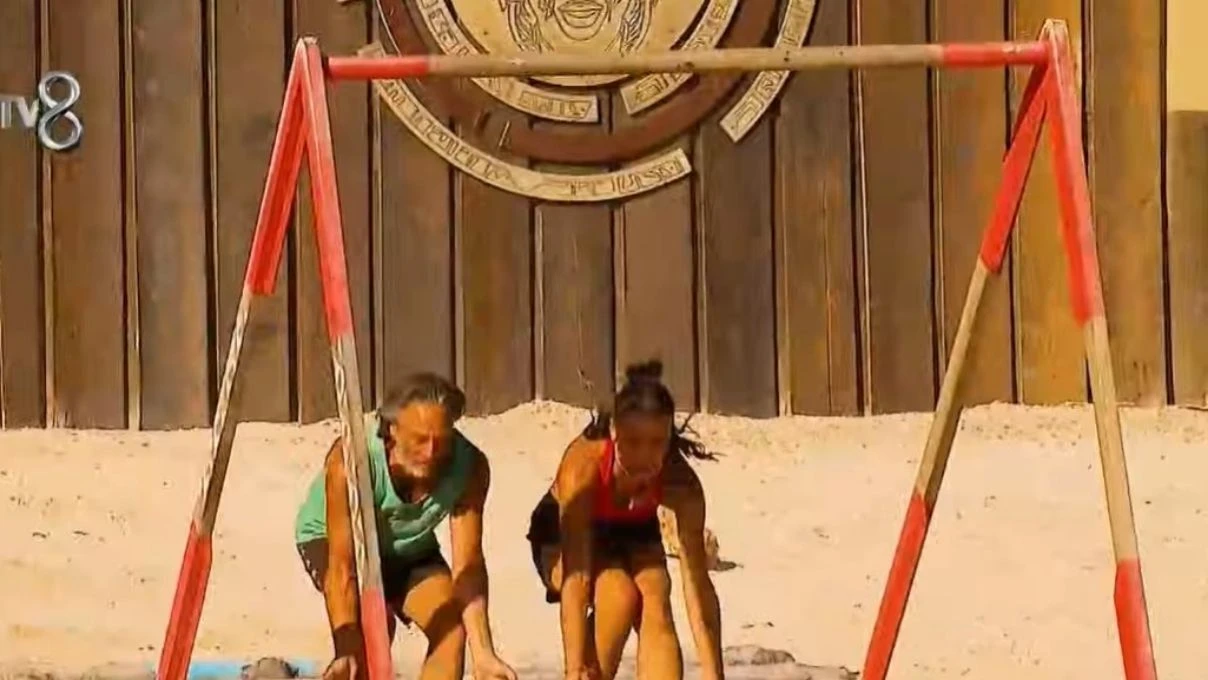 Survivor 24 Şubat 2026 dokunulmazlık oyununu hangi takım kazandı? Survivor 2026’da eleme adayı kim oldu? 4 Survivor 24 Subat 2026 dokunulmazlik oyununu kazanan takim