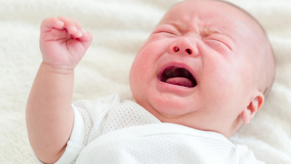 Bebeklerdeki reflüye dikkat! Gaz ağrısıyla karıştırılıyor 4 bebek 1