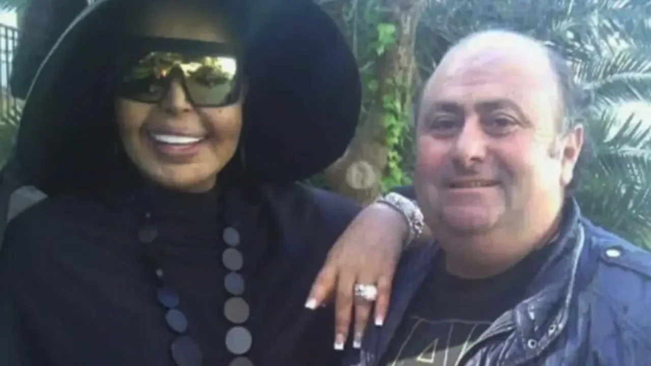 bulent ersoyu goruntuleyen taksici insallah kizmaz 6987719734057