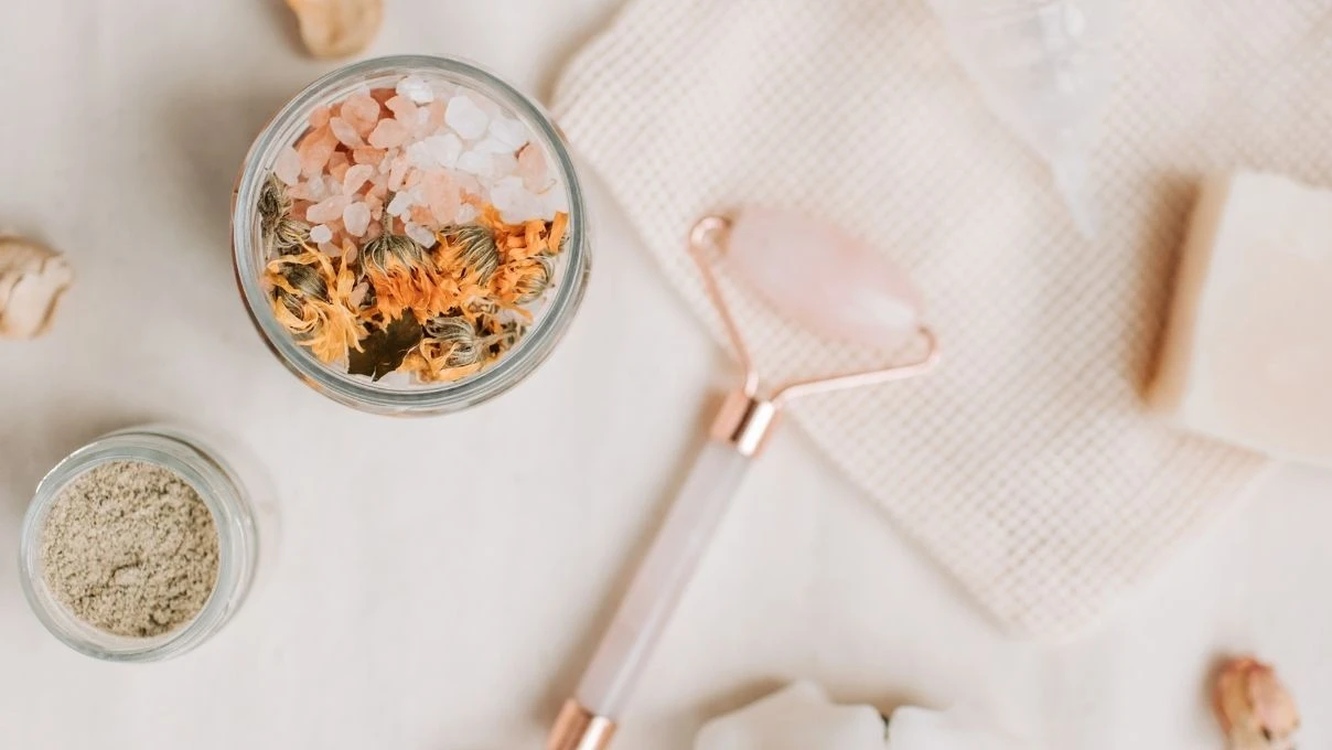 Bir taş bir serum! Cildinizi diri ve dümdüz yapacak