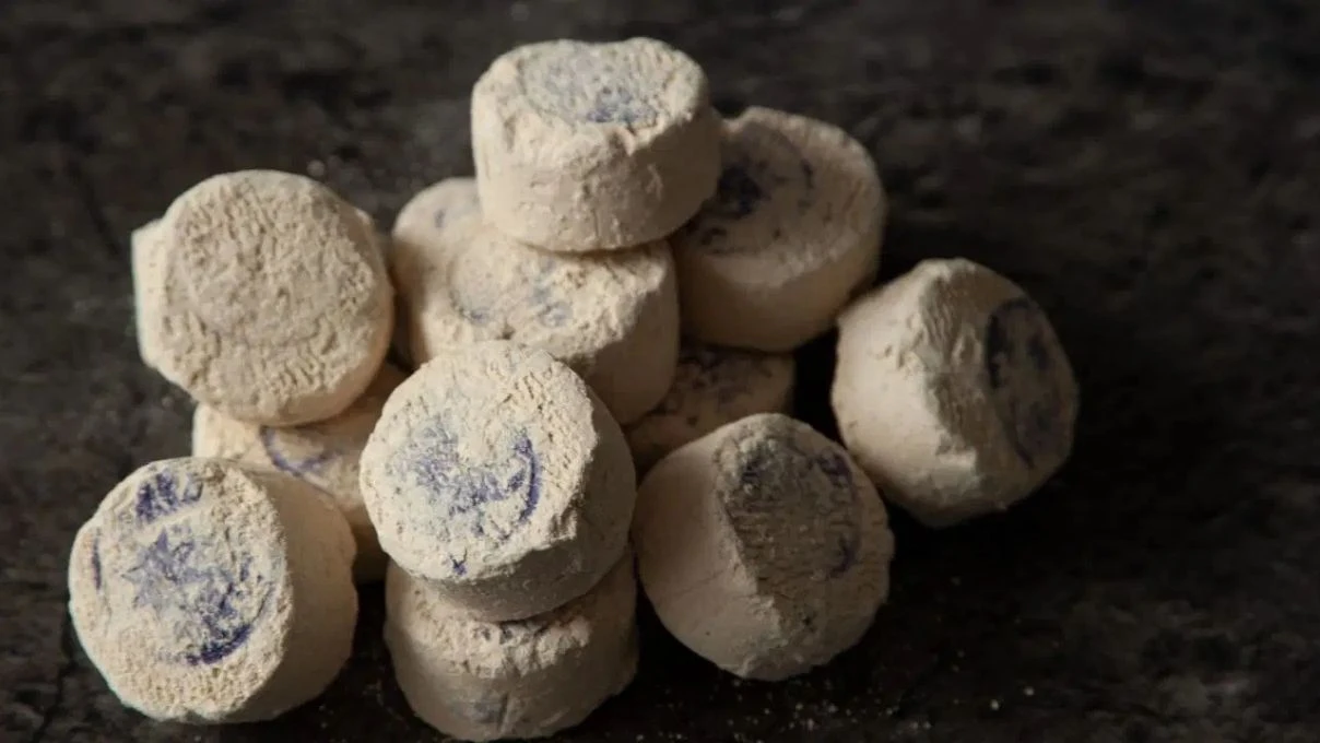 Bir taş bir serum! Cildinizi diri ve dümdüz yapacakBir taş bir serum! Cildinizi diri ve dümdüz yapacak